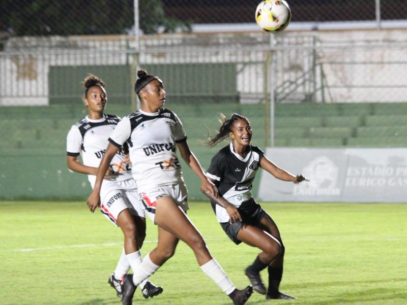 Ação e Mixto empatam em 0 a 0 no primeiro jogo da final