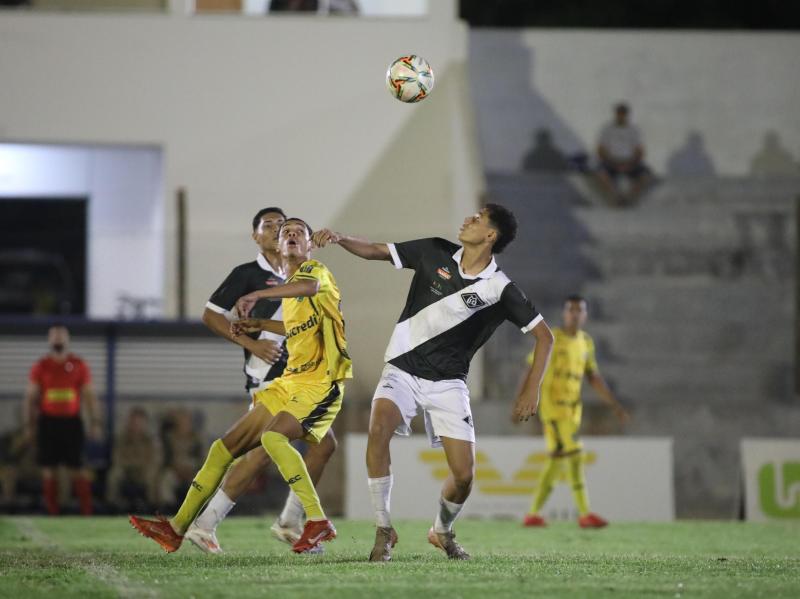 Sexta-feira movimentada pelas quartas de final