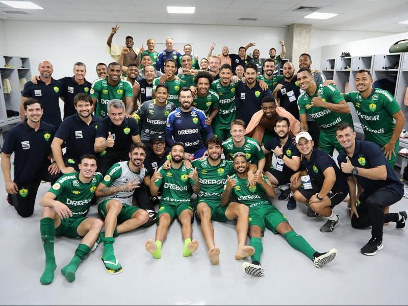 Embalado, Cuiabá recebe o Grêmio na Arena em jogo atrasado