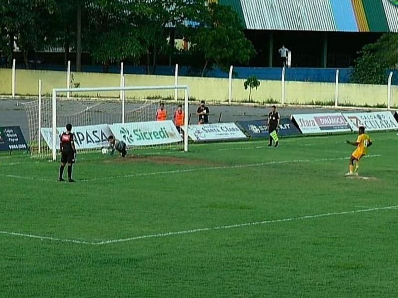 C. Verde: Mutum vence o Brasiliense nos pênaltis e se classifica