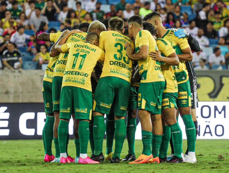 Cuiabá fica no empate em 1 a 1 com o Coritiba na Arena Pantanal