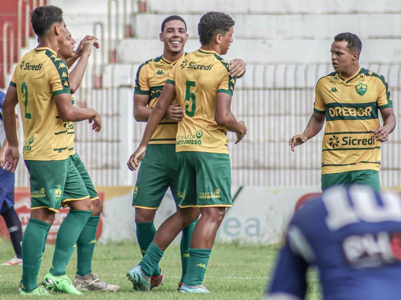 Cuiabá vence Academia na primeira partida da final